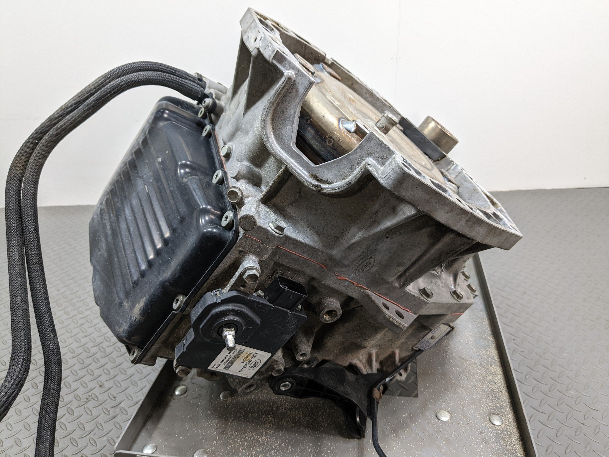 2008 - 2015 LAND ROVER LR2 OEM AUTOMATIC TRANSMISSION ASSEMBLY 6-SPEED