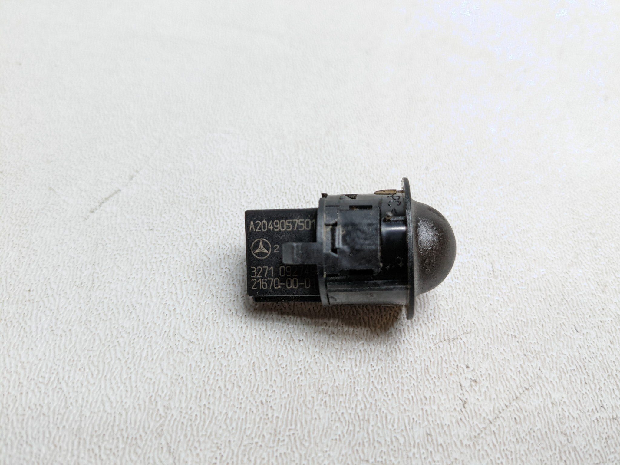 2012 - 2018 MERCEDES-BENZ CLS550 OEM DASHBOARD SUN LOAD LIGHT SENSOR UNIT