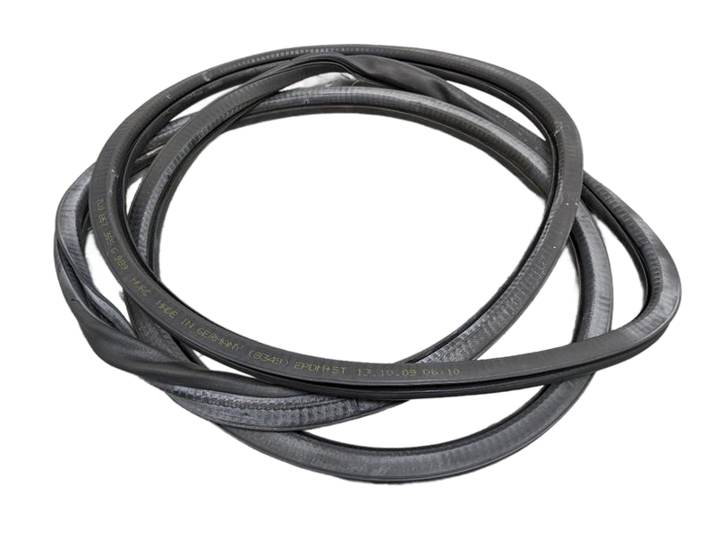 2008 - 2010 OEM PORSCHE CAYENNE FRONT LEFT SIDE DOOR SEAL WEATHERSTRIP RUBBER