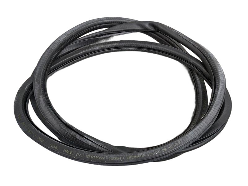 2008 - 2010 OEM PORSCHE CAYENNE REAR RIGHT DOOR SEAL WEATHERSTRIP RUBBER