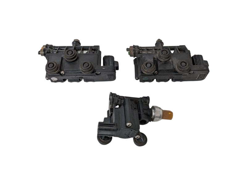 10 - 13 OEM LR RANGE ROVER SPORT AIR SUSPENSION RELIEF VALVE BLOCK SET OF THREE