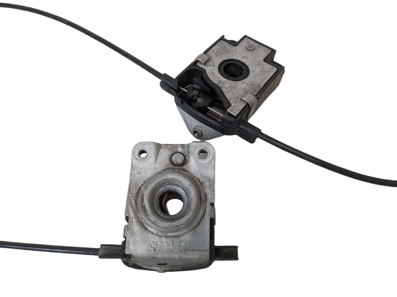 10 - 13 OEM LAND ROVER RANGE ROVER FRONT LEFT AND RIGHT LOWER HOOD LOCK LATCH