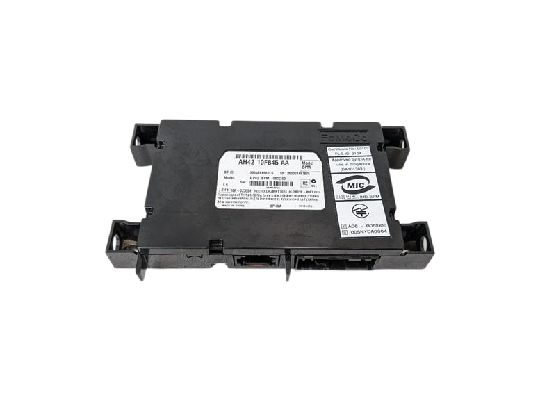 2010 - 2013 OEM LAND ROVER RANGE ROVER BLUETOOTH COMMUNICATION CONTROL MODULE