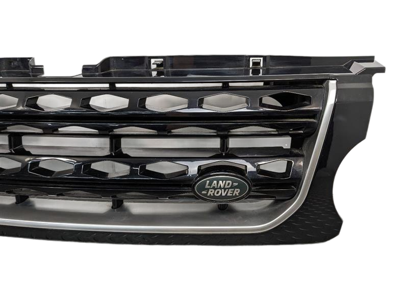 2014 - 2016 OEM LAND ROVER LR4 FRONT BUMPER CENTER GRILLE WITH EMBLEM ASSEMBLY