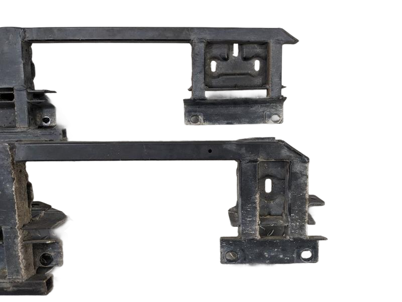 14 - 16 OEM LAND ROVER LR4 LEFT AND RIGHT SIDE RUNNING BOARD MOUNT BRACKET SET