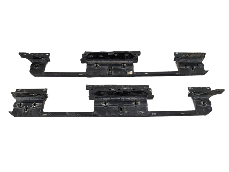 14 - 16 OEM LAND ROVER LR4 LEFT AND RIGHT SIDE RUNNING BOARD MOUNT BRACKET SET
