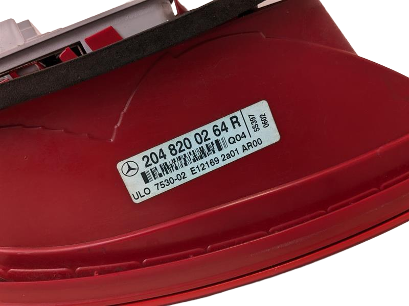 2008 - 2015 OEM MERCEDES-BENZ C300 REAR RIGHT PASSENGER SIDE TAIL LAMP ASSEMBLY