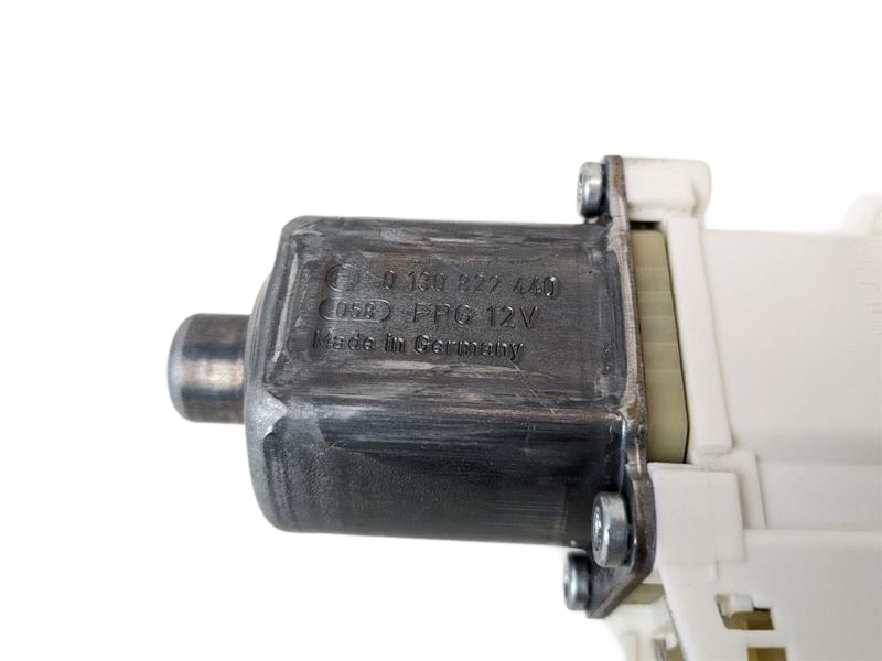 08 - 15 OEM MERCEDES BENZ C300 FRONT RIGHT PASSENGER SIDE WINDOW REGULATOR MOTOR