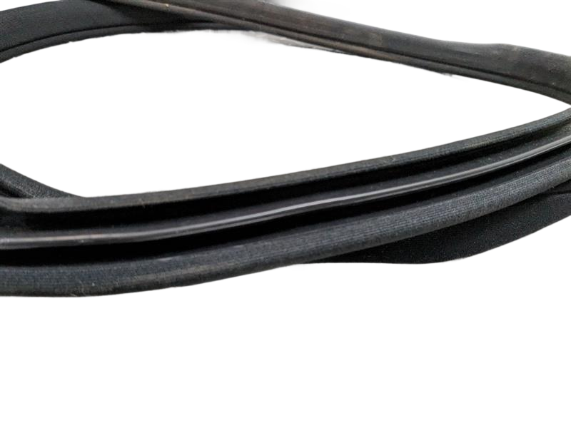 08 - 15 OEM MERCEDES BENZ C300 FRONT RIGHT SIDE DOOR SEAL WEATHERSTRIP RUBBER