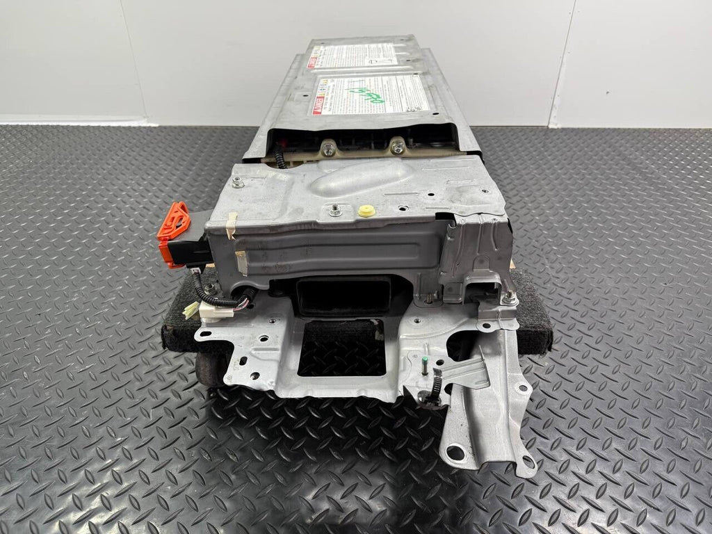 10 - 15 OEM TOYOTA PRIUS AND CT200H HYBRID BATTERY ASSEMBLY US SPEC 1.8 LEXUS