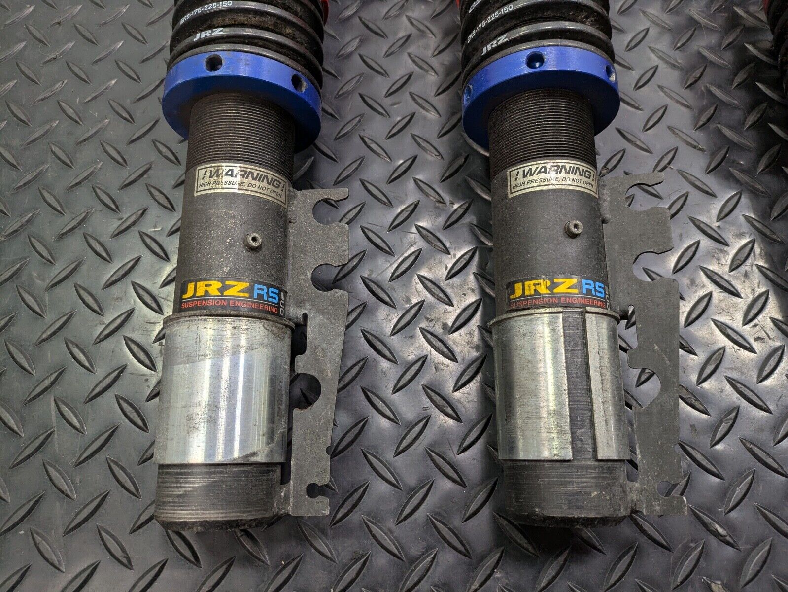 JRZ RS ONE SPORT COIL OVER SUSPENSION SYSTEM FOR PORSCHE CAYMAN / BOXSTER 987