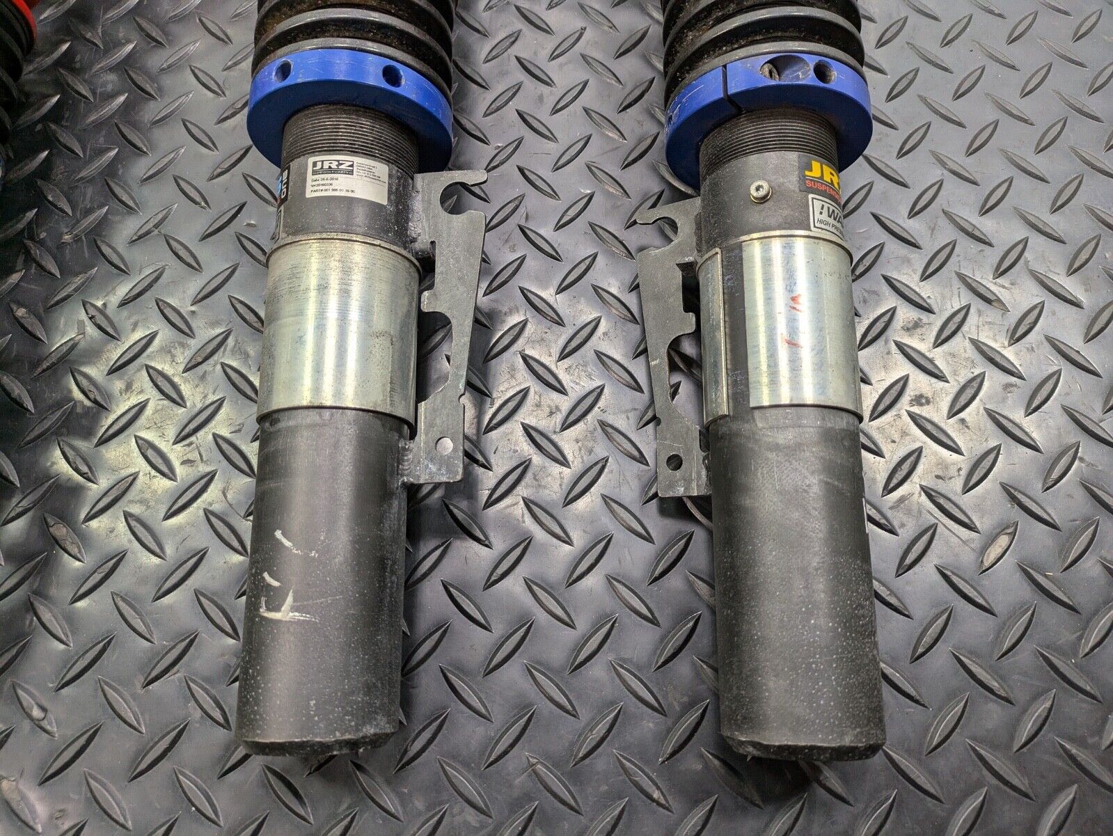 JRZ RS ONE SPORT COIL OVER SUSPENSION SYSTEM FOR PORSCHE CAYMAN / BOXSTER 987