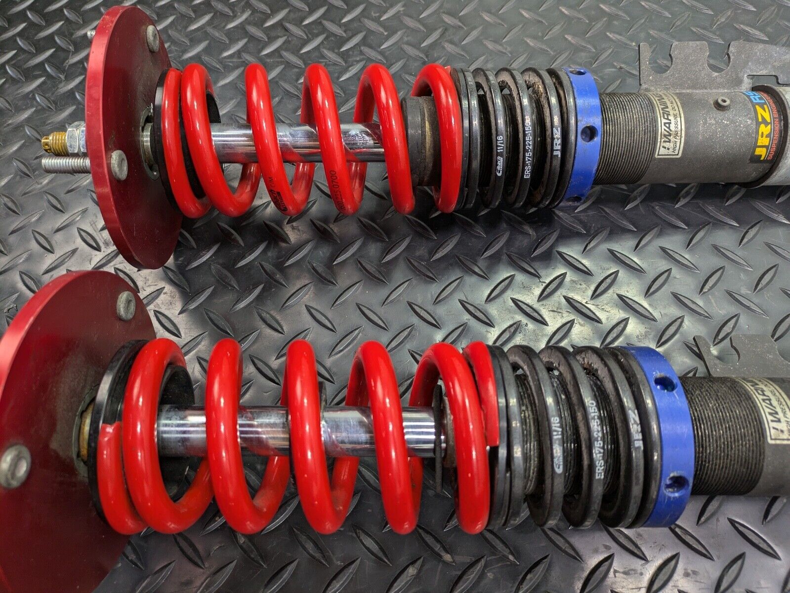 JRZ RS ONE SPORT COIL OVER SUSPENSION SYSTEM FOR PORSCHE CAYMAN / BOXSTER 987