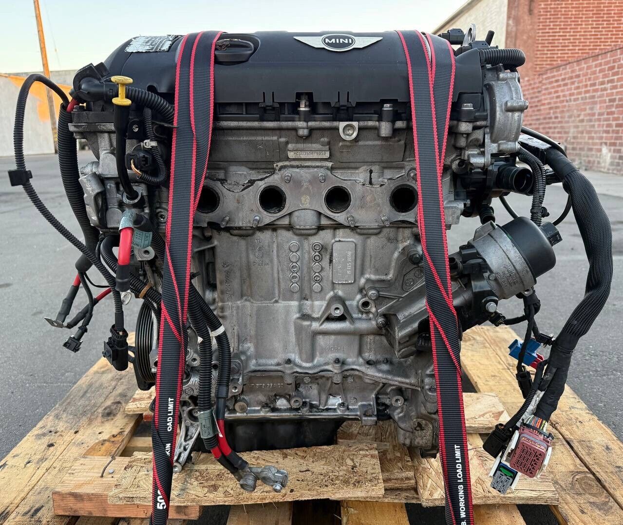 2011 - 2013 BMW MINI COOPER CLUBMAN BASE N16 1.6L ENGINE MOTOR ASSEMBLY OEM R56