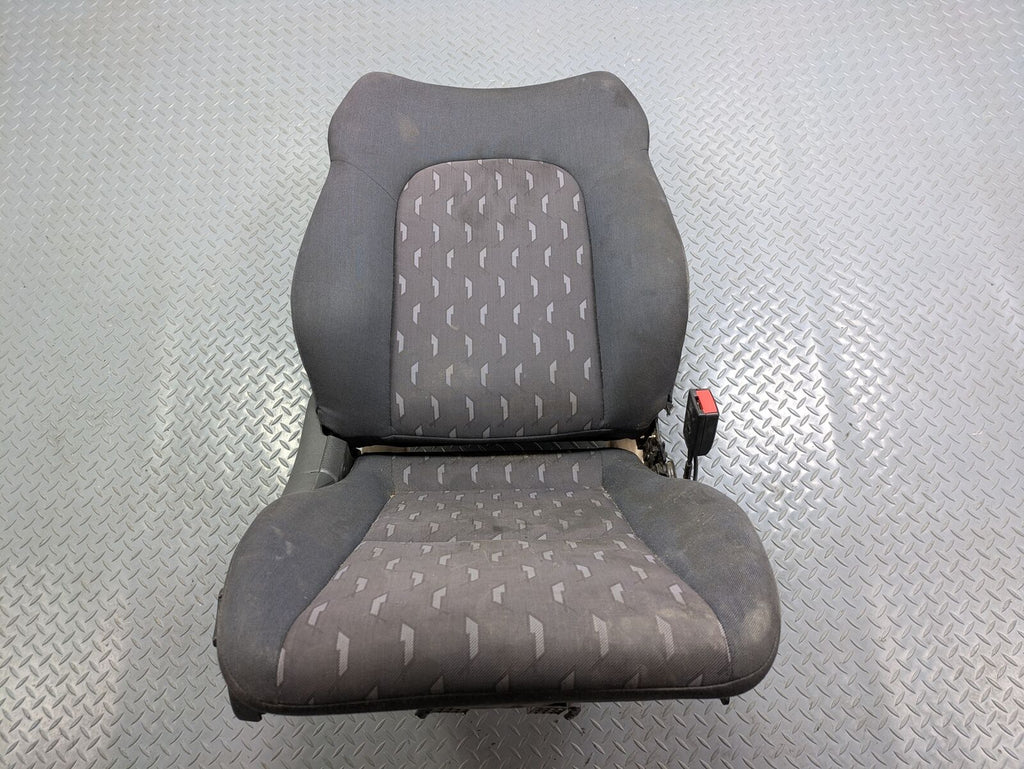 04 - 06 OEM MERCEDES-BENZ C230 FRONT RIGHT PASSENGER SIDE SEAT ASSEMBLY CLOTH