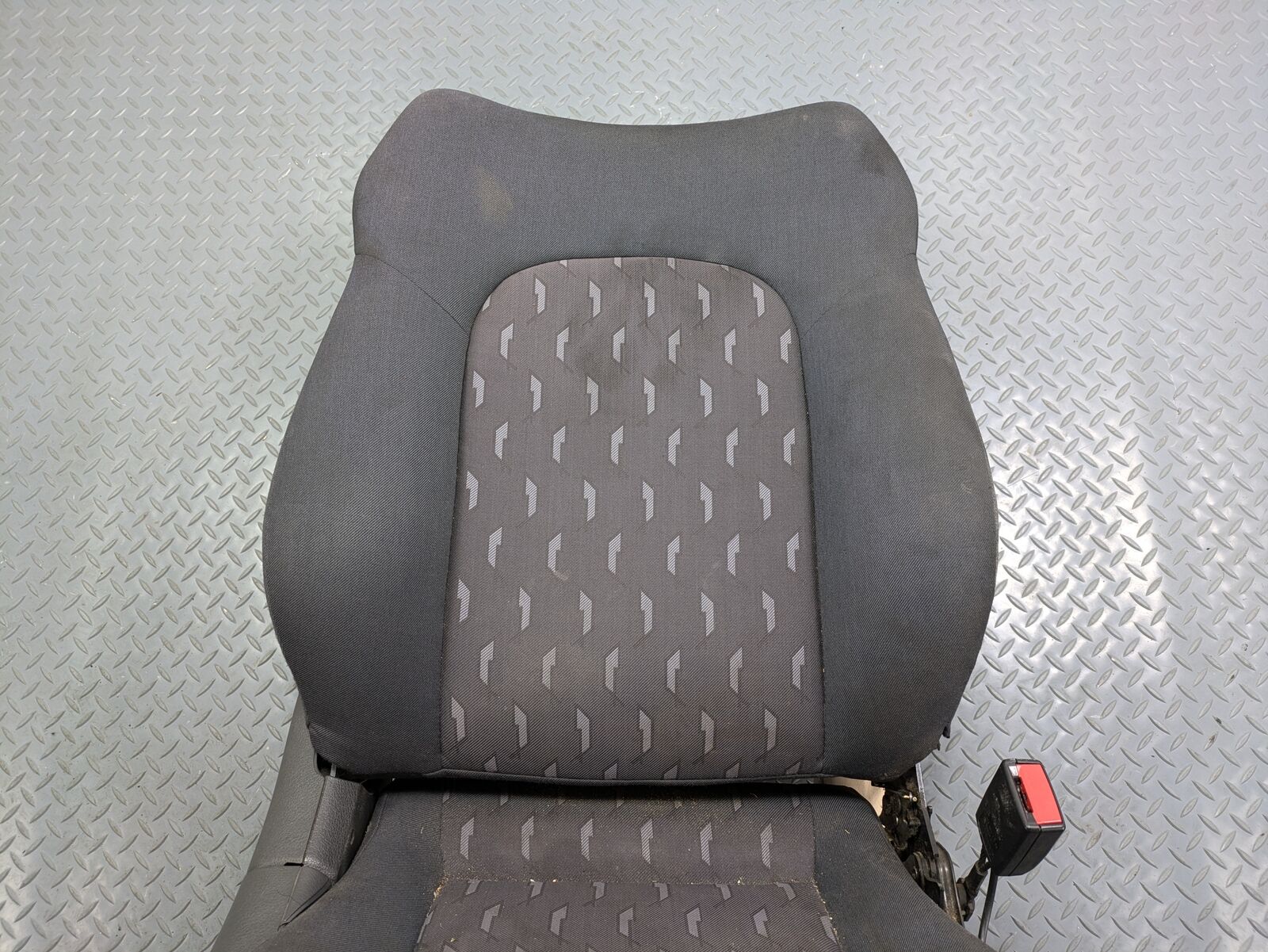 04 - 06 OEM MERCEDES-BENZ C230 FRONT RIGHT PASSENGER SIDE SEAT ASSEMBLY CLOTH