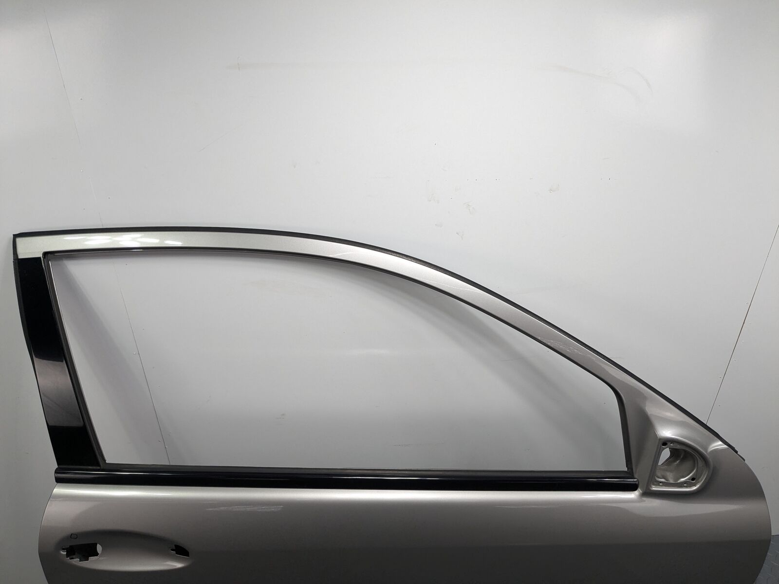 2004 - 2006 OEM MERCEDES-BENZ C230 FRONT RIGHT PASSENGER SIDE DOOR SHELL PANEL