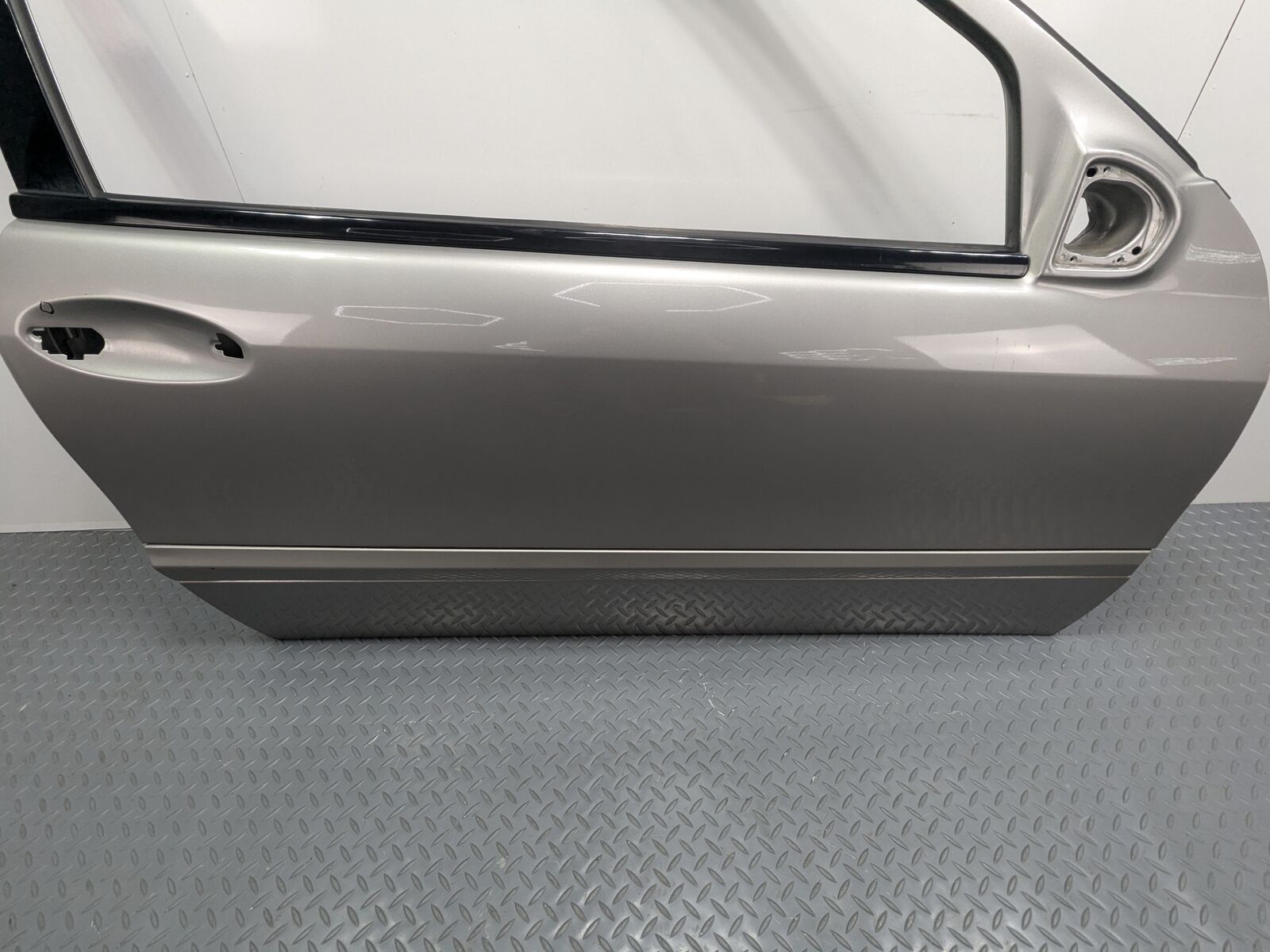 2004 - 2006 OEM MERCEDES-BENZ C230 FRONT RIGHT PASSENGER SIDE DOOR SHELL PANEL