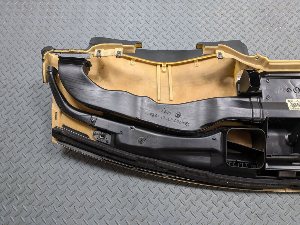 2004 - 2006 OEM MERCEDES-BENZ C230 FRONT DASHBOARD DASH PANEL ASSEMBLY