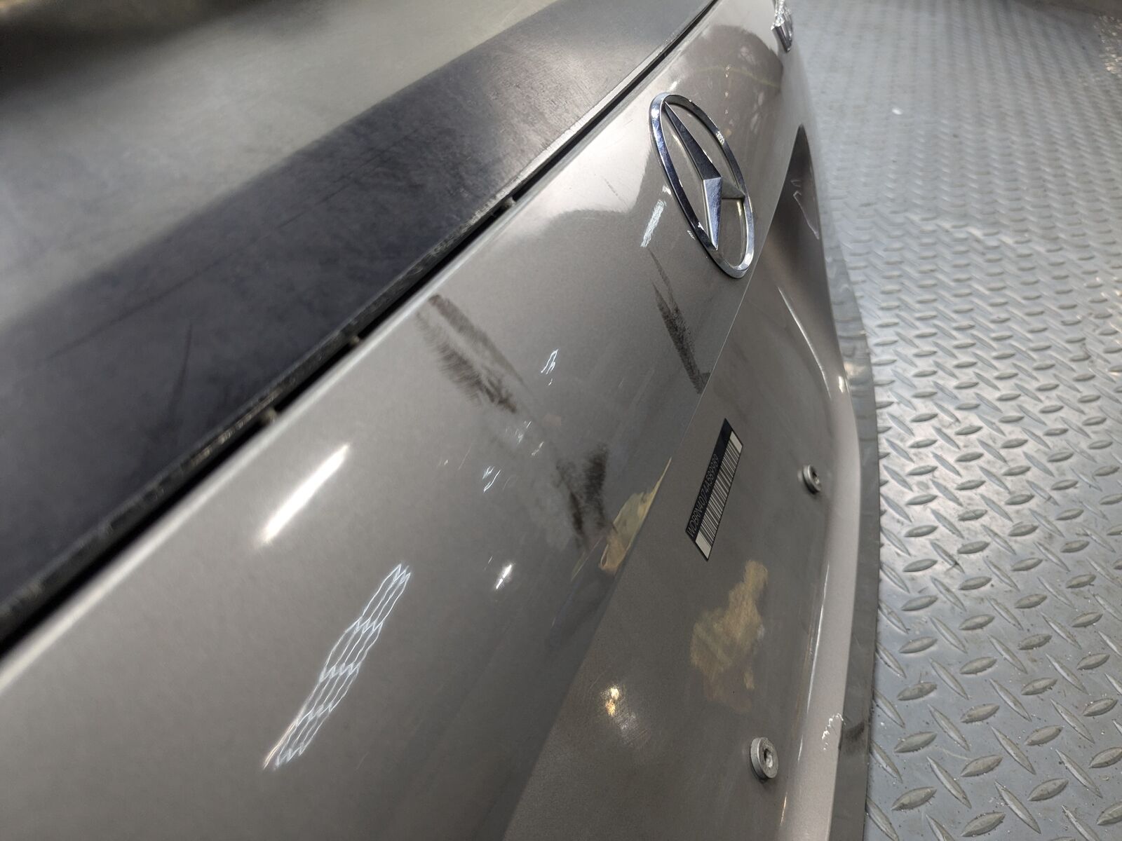 2004 - 2006 OEM MERCEDES-BENZ C230 REAR TRUNK WITH GLASS ASSEMBLY MOUNTAIN MIST