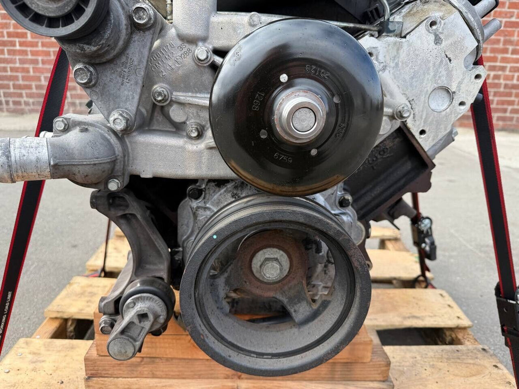 2003 - 2004 CADILLAC ESCALADE YUKON OEM 5.3L ENGINE MOTOR ASSEMBLY - 78K MILES!