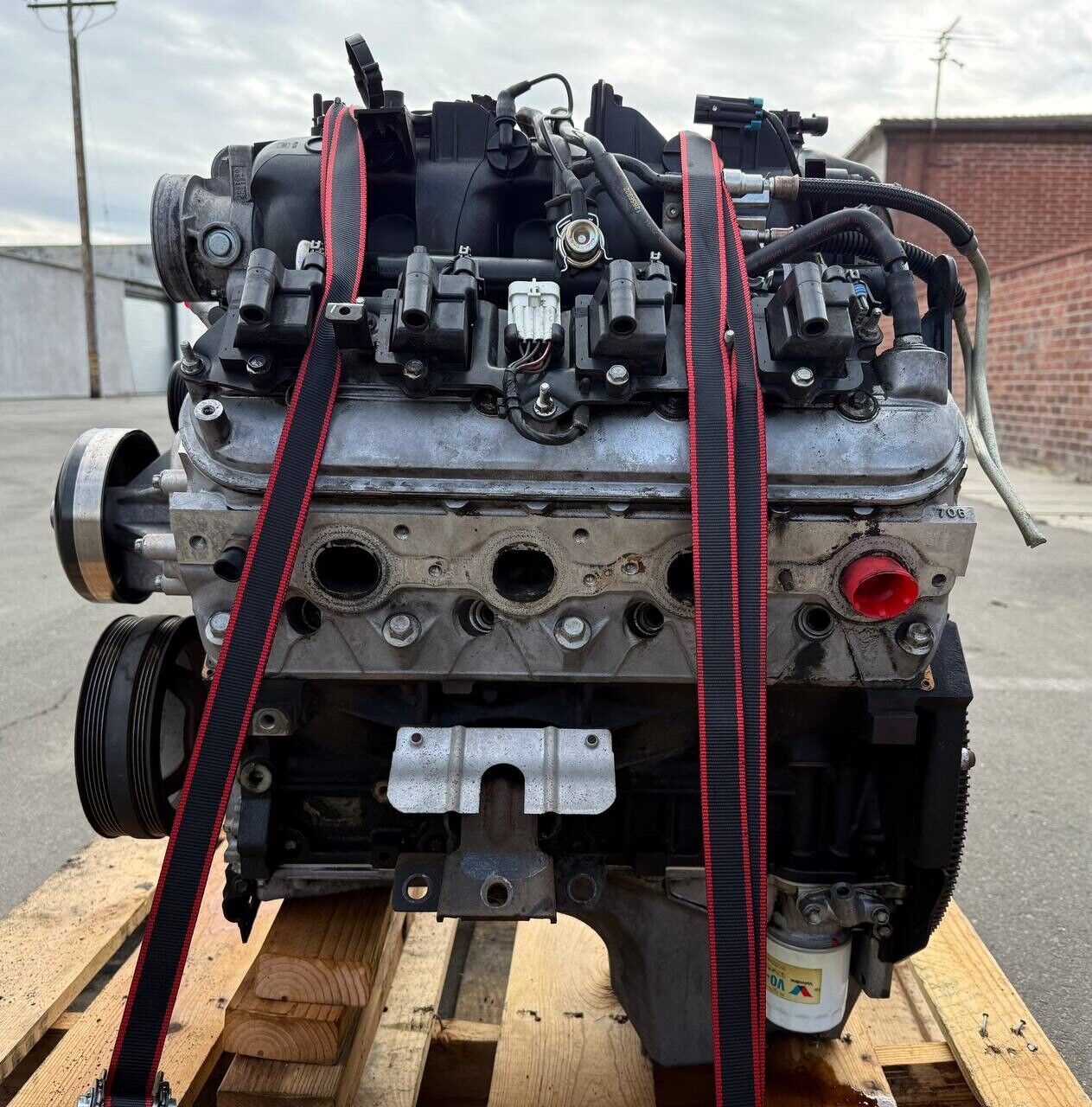 2003 - 2004 CADILLAC ESCALADE YUKON OEM 5.3L ENGINE MOTOR ASSEMBLY - 78K MILES!