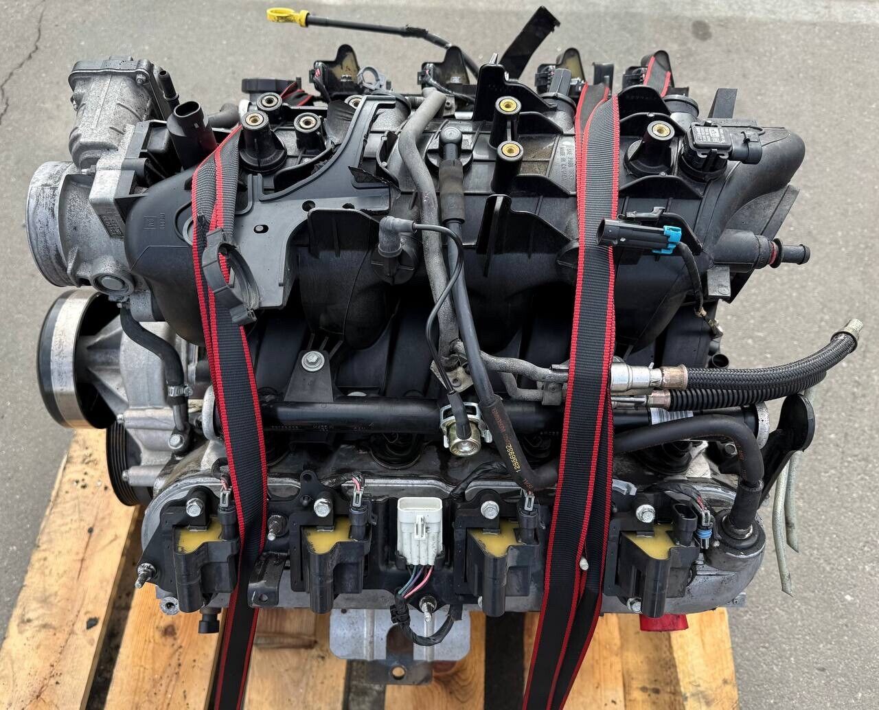 2003 - 2004 CADILLAC ESCALADE YUKON OEM 5.3L ENGINE MOTOR ASSEMBLY - 78K MILES!