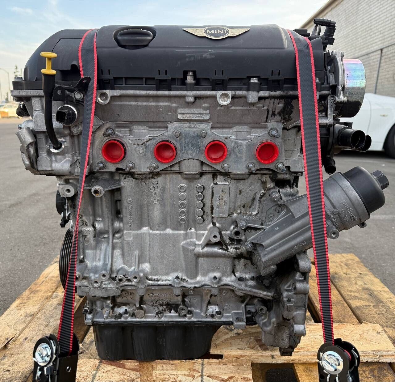 2007 - 2010 BMW MINI COOPER CUBMAN BASE 1.6L ENGINE MOTOR ASSEMBLY OEM  OFFER