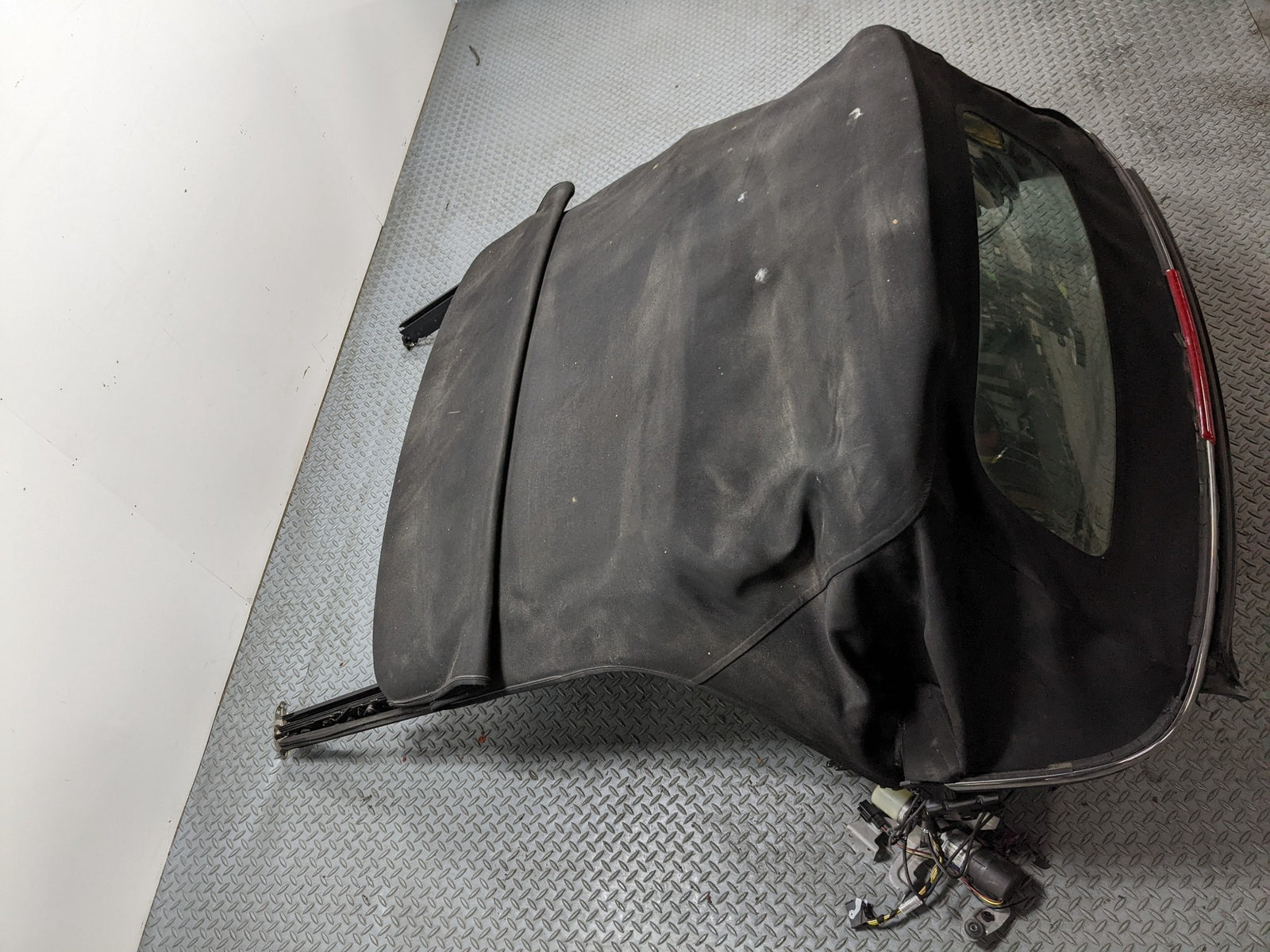 11 - 13 MINI COOPER OEM CONVERTIBLE FOLDING ROOF WITH GLASS ASSEMBLY BLACK CLOTH