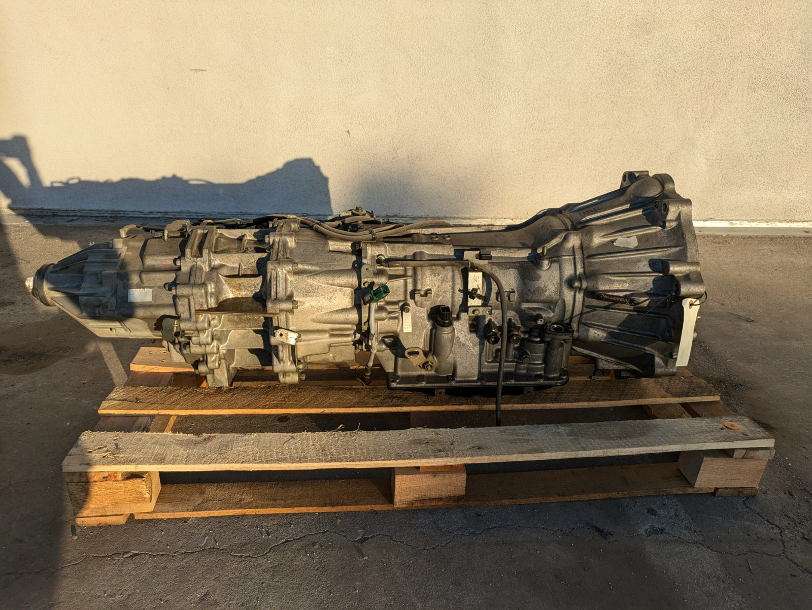 2005 - 2015 OEM NISSAN ARMADA 5.6L 5 SPEED AUTOMATIC TRANSMISSION ASSEMBLY