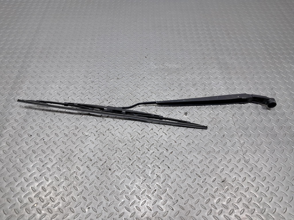 06 - 09 OEM TOYOTA PRIUS REAR TAILGATE WINDSHIELD WASHER WIPER ARM WITH BLADE