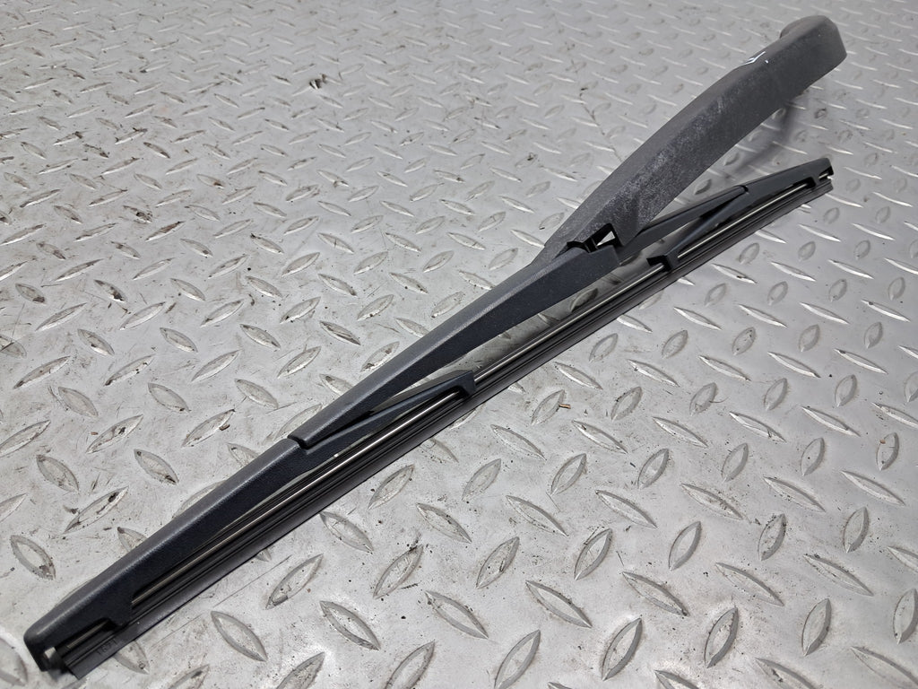 06 - 09 OEM TOYOTA PRIUS REAR TAILGATE WINDSHIELD WASHER WIPER ARM WITH BLADE