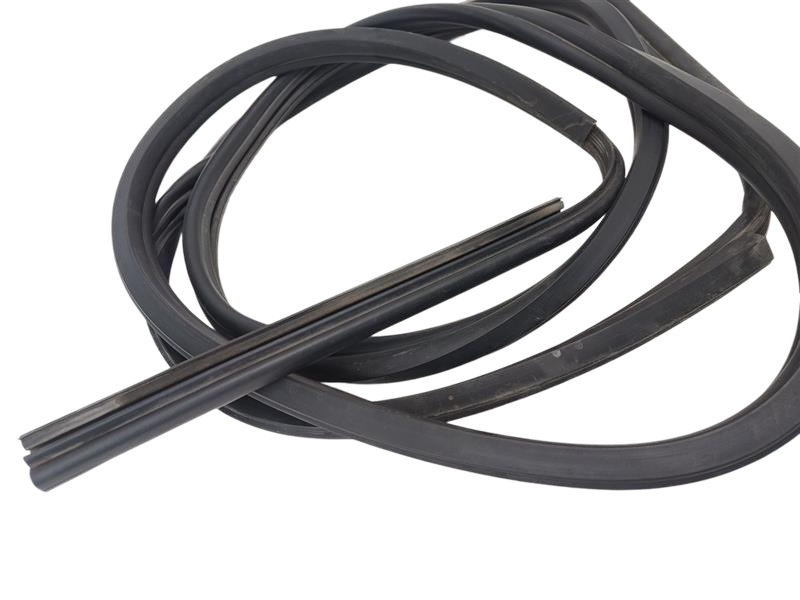 10 - 13 OEM LAND RANGE ROVER SPORT FRONT HOOD BONNET SEAL WEATHERSTRIP RUBBER