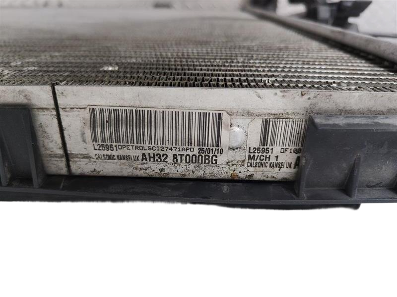 2010 - 2013 OEM LAND ROVER RANGE ROVER SPORT ENGINE COOLANT COOLING RADIATOR