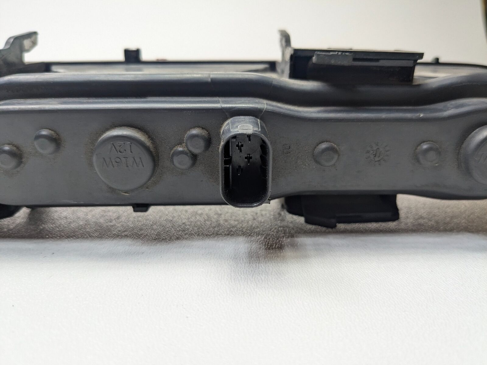 2011 - 2013 OEM MINI COOPER REAR LOWER BUMPER THIRD BRAKE STOP LIGHT