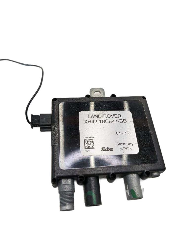 2002 - 2012 OEM LAND ROVER RANGE ROVER RADIO ANTENNA AMPLIFIER CONTROL MODULE