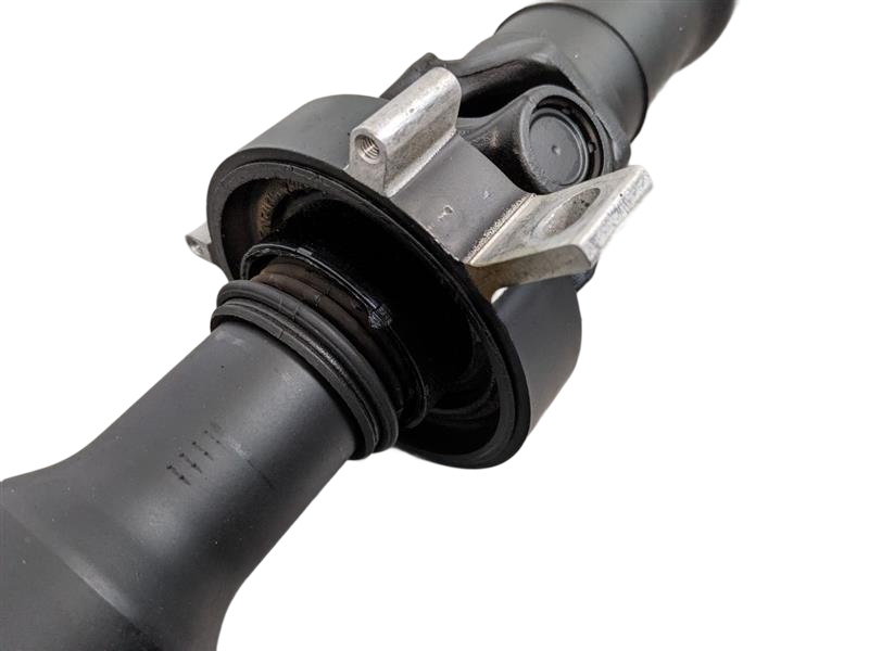 11 - 12 OEM BMW 750LI HYBRID REAR LOWER DRIVESHAFT CARDAN PROPELLER ASSEMBLY
