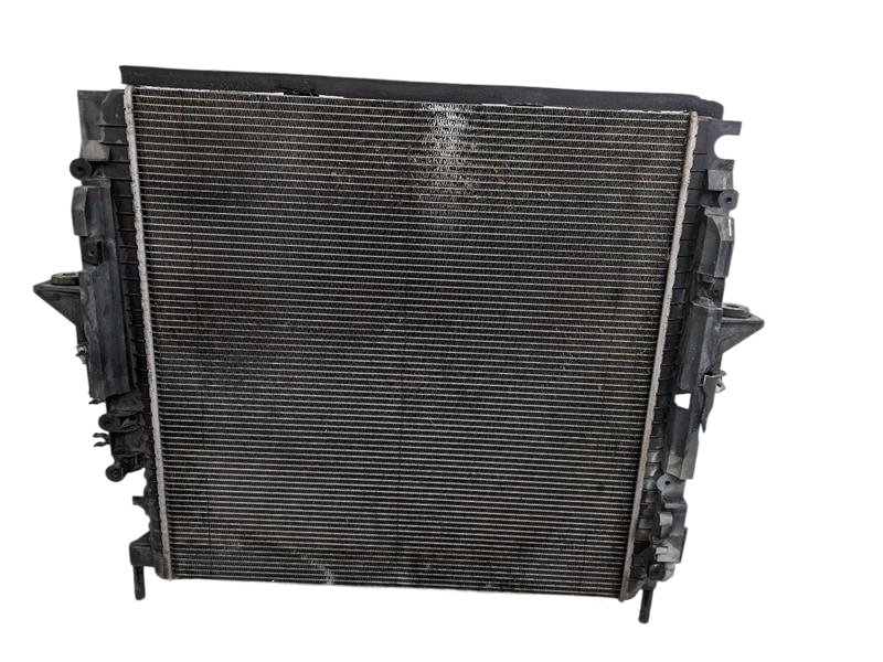 2010 - 2013 OEM LAND ROVER RANGE ROVER SPORT ENGINE COOLING RADIATOR