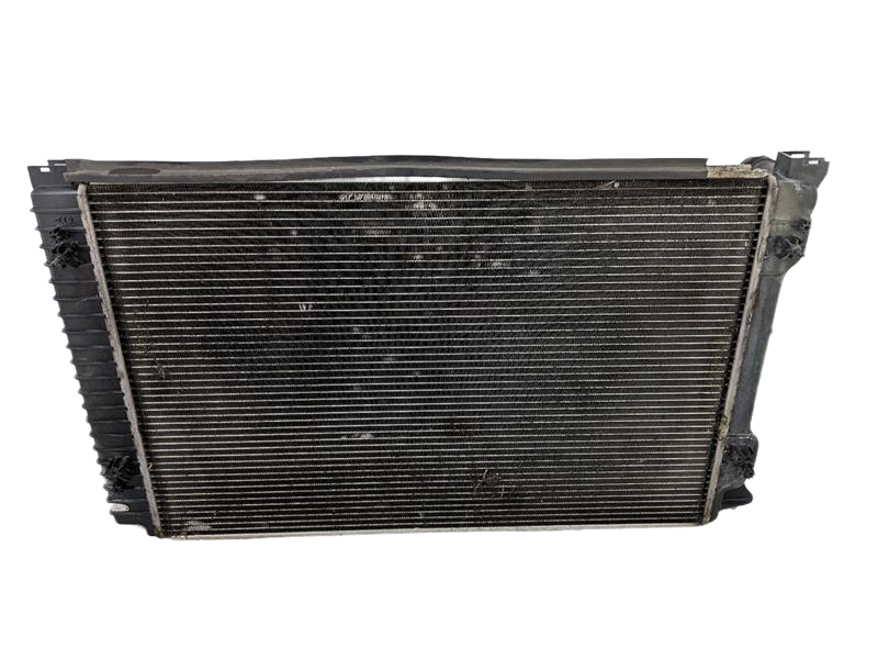 2004 - 2011 OEM AUDI A6 ENGINE COOLING RADIATOR CORE ASSEMBLY