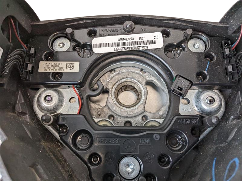 2008 - 2012 OEM MERCEDES-BENZ GL550 STEERING WHEEL W/ SWITCHES BLACK