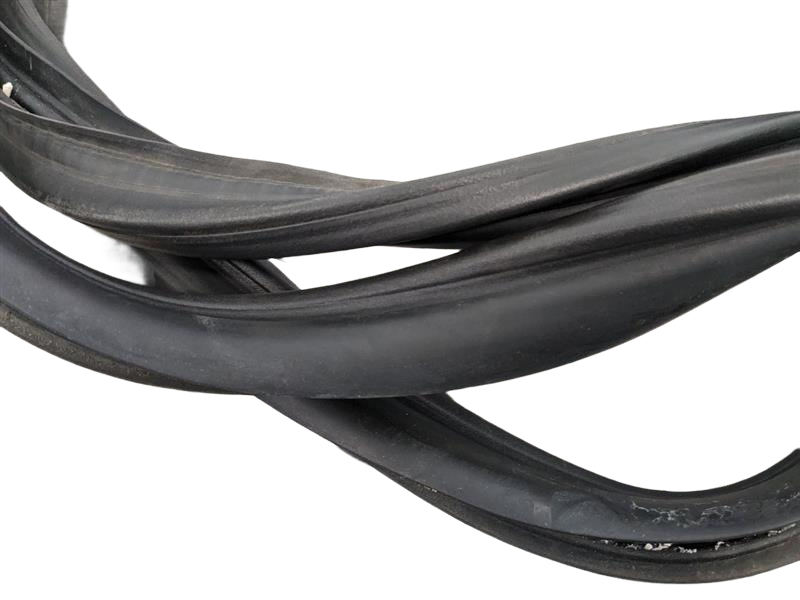 2008 - 2012 OEM MERCEDES-BENZ GL550 REAR TAILGATE TRUNK LID WEATHERSTRIP RUBBER