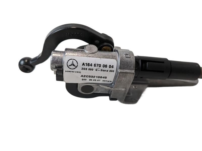 08 - 12 OEM MERCEDES-BENZ GL550 REAR LEFT AND RIGHT SIDE QUARTER WINDOW MOTOR