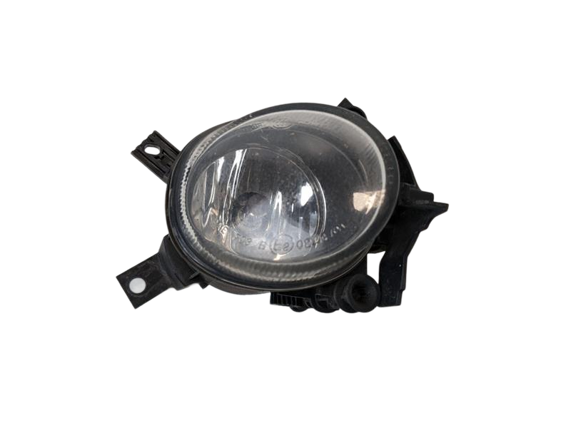 2004 - 2009 OEM AUDI A4 FRONT RIGHT PASSENGER SIDE BUMPER MOUNTED FOG LIGHT