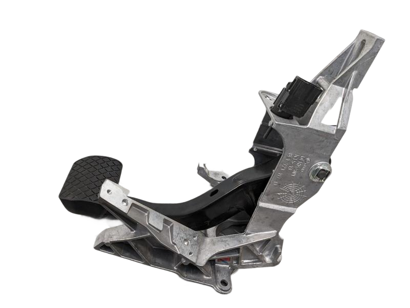 2004 - 2009 OEM AUDI A4 FRONT SIDE BRAKE STOP PEDAL WITH BRACKET