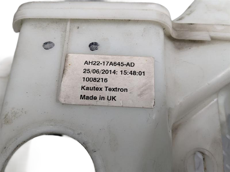 2014 - 2016 OEM LAND ROVER LR4 WINDSHIELD WASHER RESERVOIR TANK AND NECK