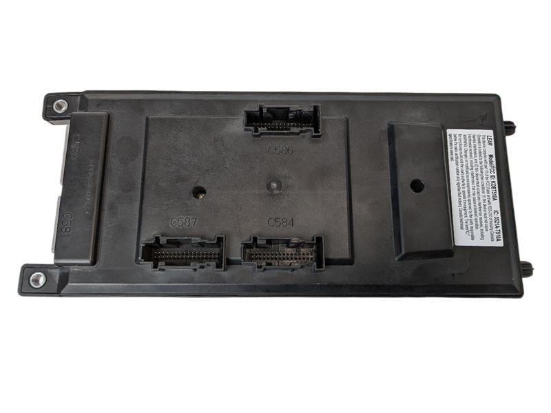 2010 - 2013 OEM LAND ROVER RANGE ROVER SPORT FUSE RELAY JUNCTION BOX ASSEMBLY