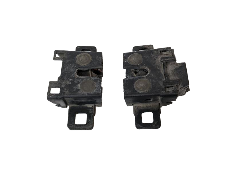 10 - 13 OEM LR RANGE ROVER SPORT FRONT LEFT AND RIGHT HOOD LOCK LATCH SET