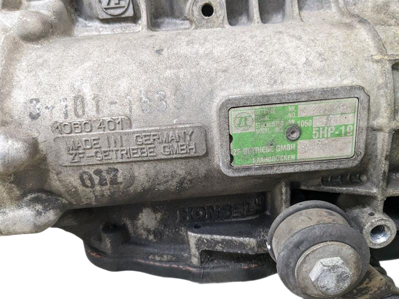 2001 - 2005 OEM AUDI A4 AUTOMATIC TRANSMISSION GEAR BOX ASSEMBLY