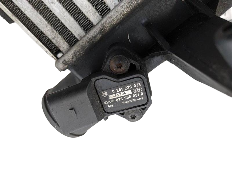 2001 - 2005 OEM AUDI A4 TURBO SYSTEM CHARGE AIR INTERCOOLER RADIATOR ASSEMBLY
