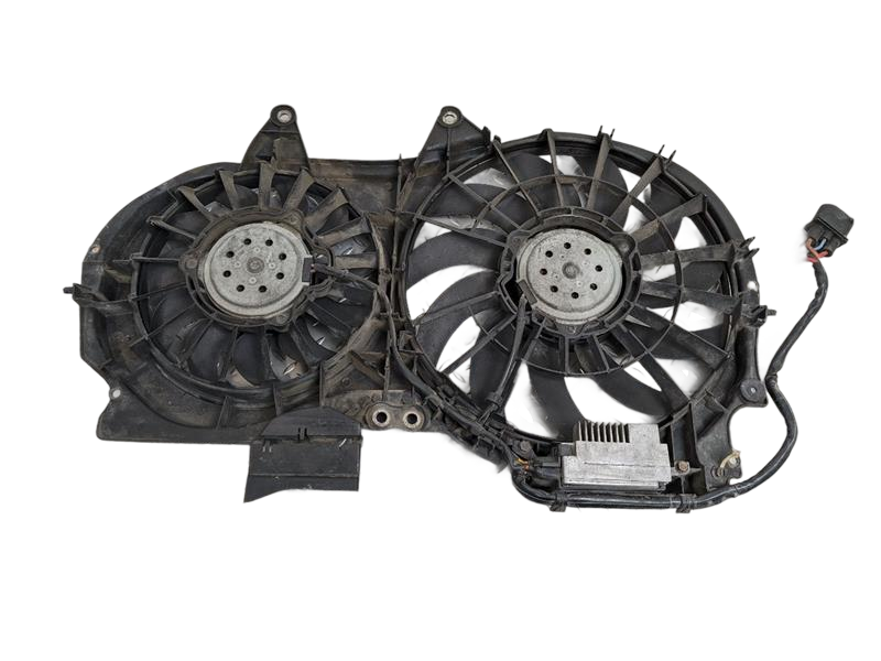2001 - 2005 OEM AUDI A4 RADIATOR ELECTRIC COOLING FAN ASSEMBLY